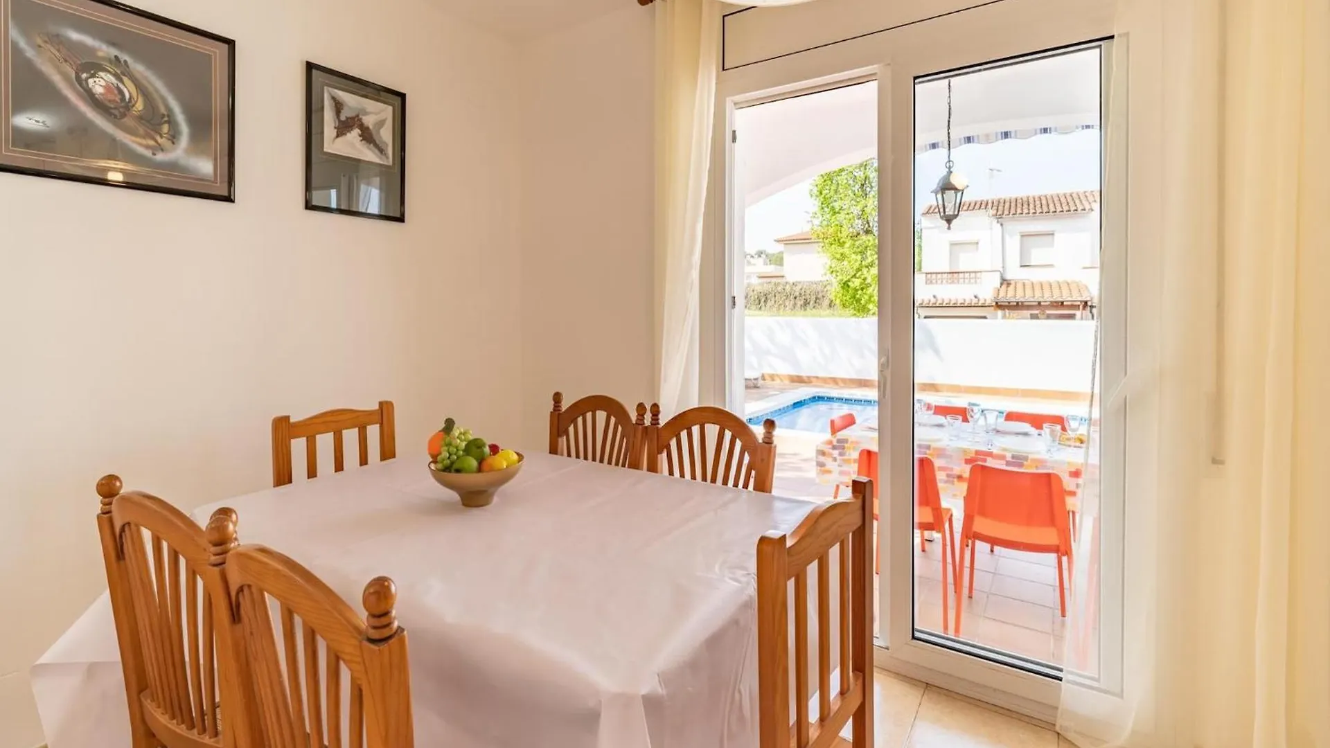Family-Friendly Villa For 8 Guests L' Escala