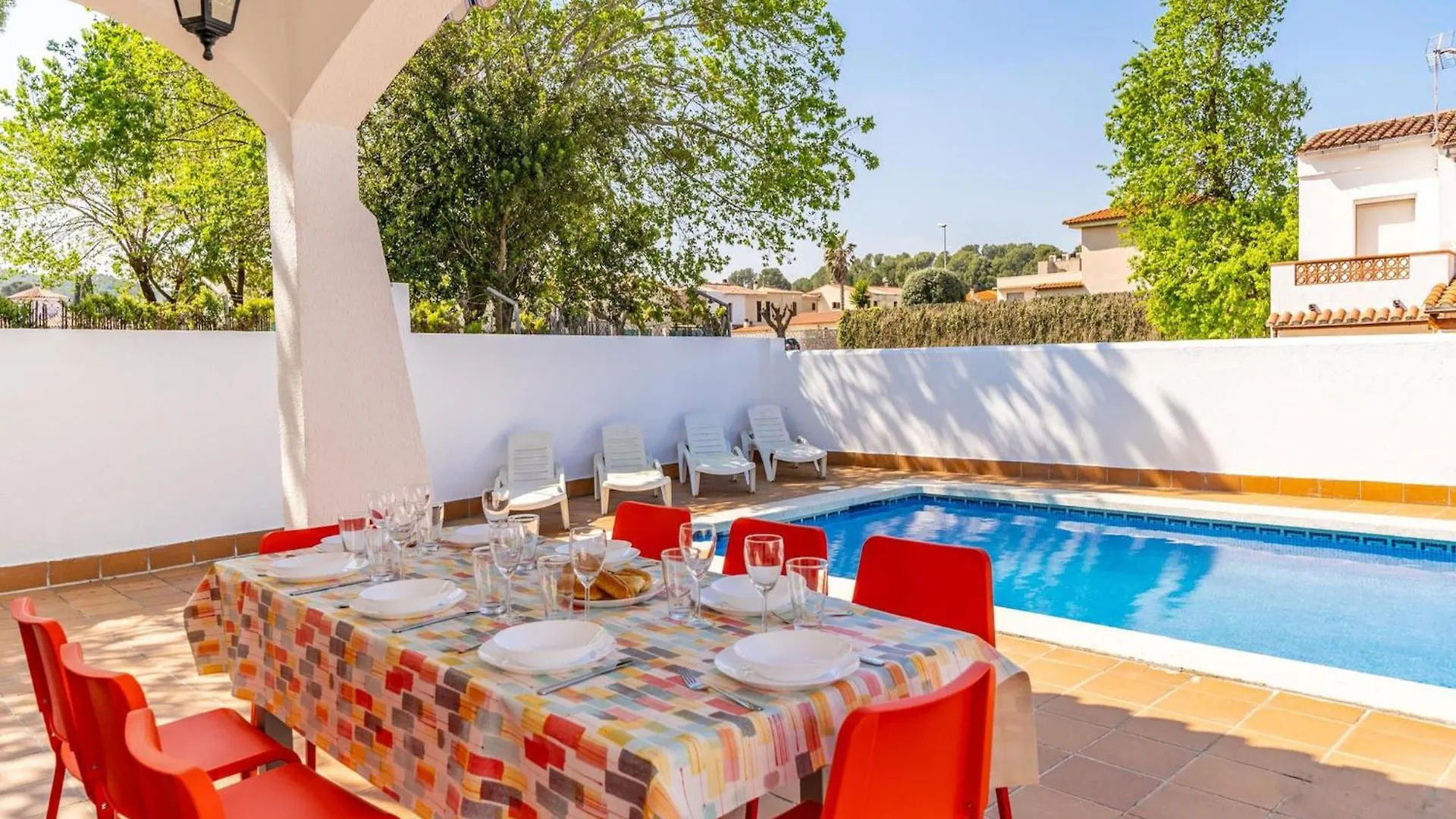 Family-Friendly Villa For 8 Guests L' Escala